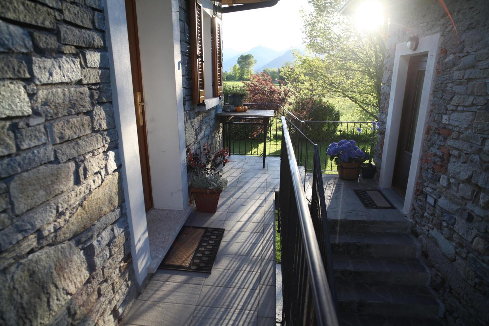 Cascina Borgofrancone Aparthotel Gera Lario Bagian luar foto