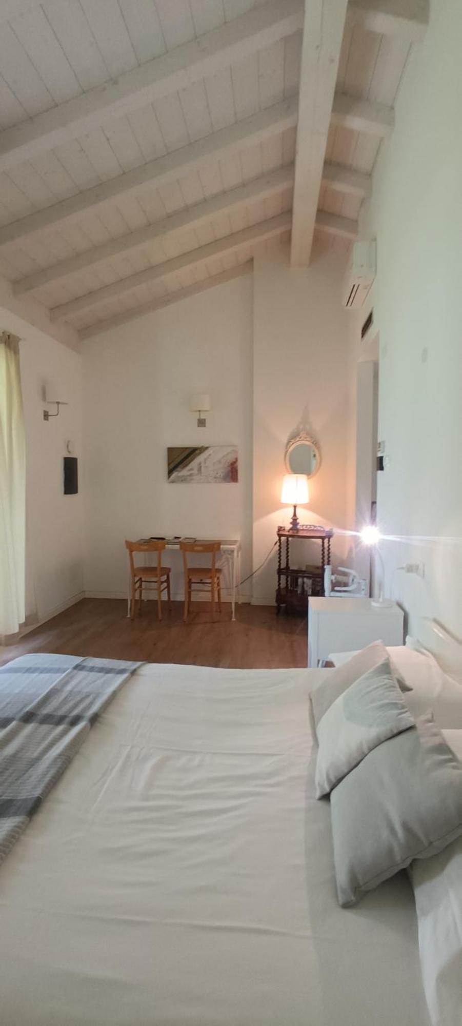 Cascina Borgofrancone Aparthotel Gera Lario Bagian luar foto