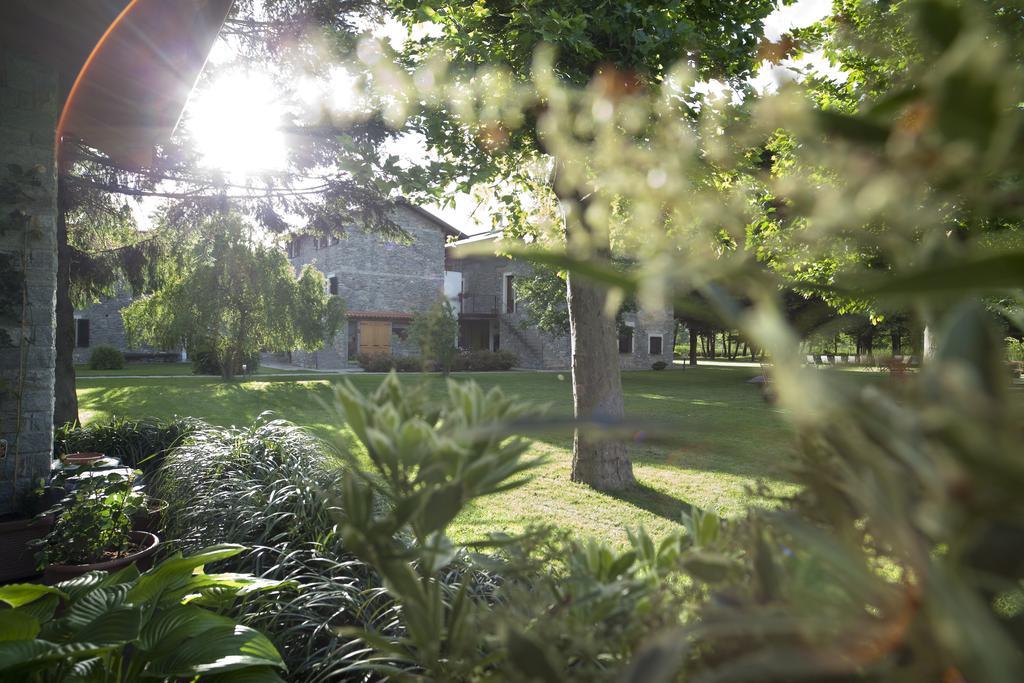 Cascina Borgofrancone Aparthotel Gera Lario Bagian luar foto